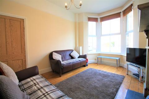 3 bedroom terraced house to rent, Bouverie Street, Chester CH1