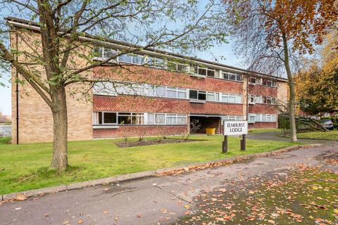 3 bedroom apartment to rent, Elmhurst Lodge, Sutton