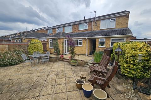 4 bedroom semi-detached house for sale, Winster Crescent, Melton Mowbray