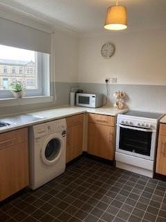 2 bedroom apartment to rent, Fairfield Place, Falkirk