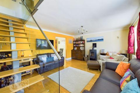 48 Bishops Close, Norwich, NR7 0DY