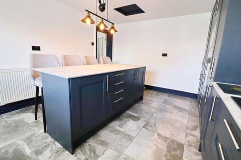 168 Derby Road, Salford, M5 5NB