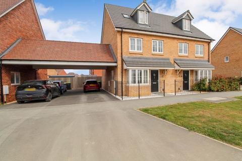 3 bedroom semi-detached house for sale, Meadow Road, Bedford MK45