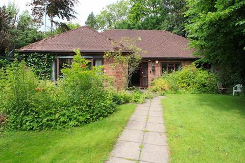 3 bedroom detached bungalow for sale, High Street, Madeley