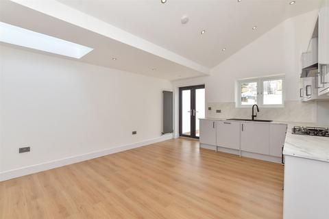 3 bedroom terraced house for sale, Woodstock Road, Forest Gate, London