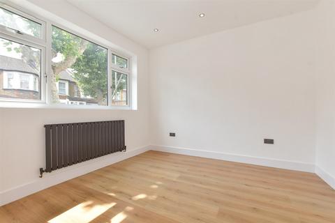 3 bedroom terraced house for sale, Woodstock Road, Forest Gate, London