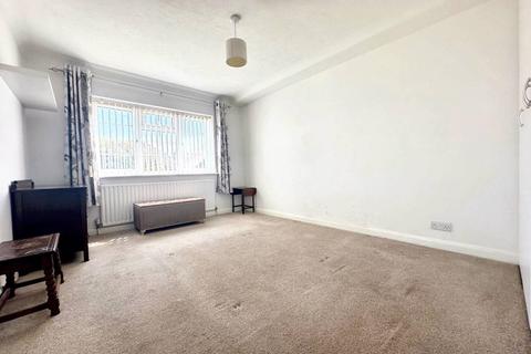 2 bedroom flat for sale, Marsden Court, Ambleside Avenue, Telscombe Cliffs, BN10 7LS