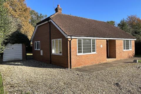 2 bedroom bungalow for sale, Whistlers Lane, Silchester, Reading, Hampshire, RG7