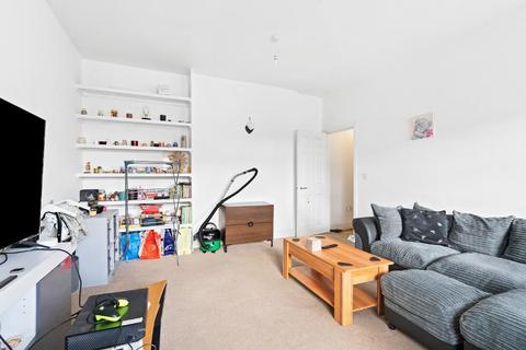 2 bedroom flat for sale, Union Close, Newhaven BN9