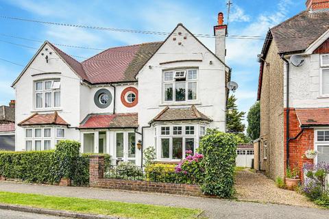 3 bedroom semi-detached house for sale, Warren Park, Warlingham, Surrey, cr6 9ld