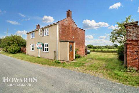 3 bedroom character property for sale, Low Road, Wickhampton