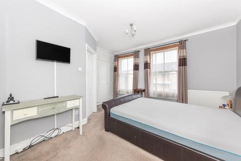 4 bedroom semi-detached house for sale, Livingstone Road, Thornton Heath, CR7