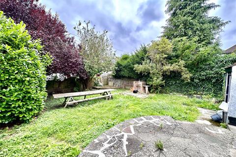 2 Rutland Gardens, Croydon, CR0 5ST