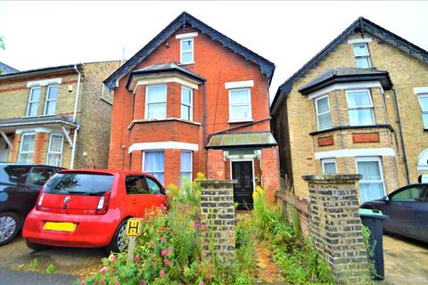 1 bedroom apartment to rent, Birdhurst Rise, South Croydon, CR2