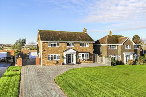 4 bedroom detached house for sale, Dane Close, Hartlip, Sittingbourne, Kent, ME9