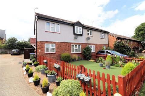 32 Ashurst Close, Dartford, DA1 4SX