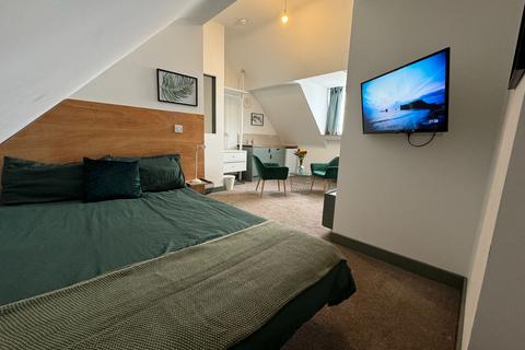undefined, HMO Room 6, 7 Warmsworth Road