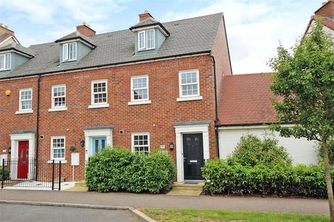 3 bedroom end of terrace house for sale, King Alfred Way, Bedford, Bedfordshire, MK40