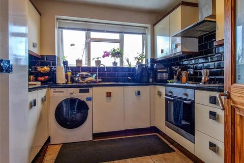 2 bedroom apartment for sale, Stuart Road, Highcliffe, Christchurch, Dorset, BH23