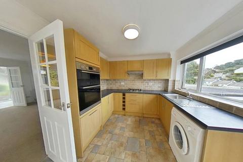 3 bedroom end of terrace house to rent, Trevithick Close, Truro TR1