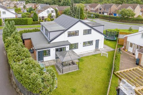 6 bedroom detached house for sale, Holt Road, Leeds