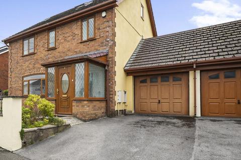 4 bedroom link detached house for sale, Bryngwyn Avenue, Gorseinon, Swansea