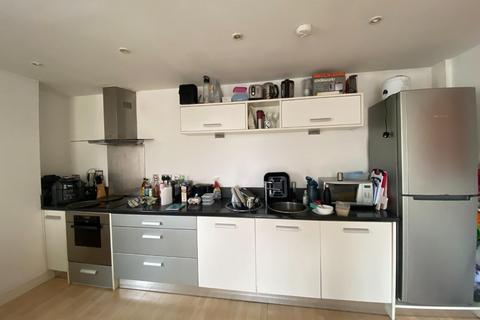 2 bedroom flat to rent, The Bridge, Dearmans Place, Salford, M3 5EW