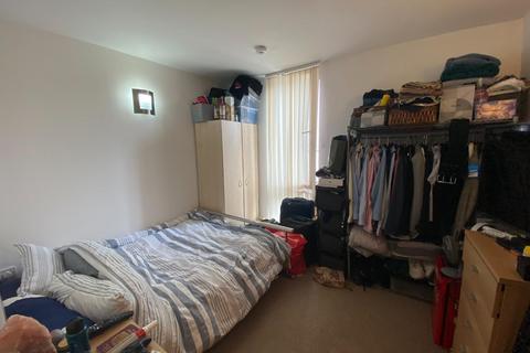 2 bedroom flat to rent, The Bridge, Dearmans Place, Salford, M3 5EW