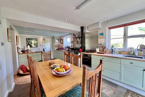Glendower Church Road, Arlingham, Gloucester, GL2 7JL