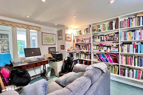 Glendower Church Road, Arlingham, Gloucester, GL2 7JL
