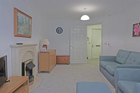 1 bedroom retirement property for sale, London Road, Redhill