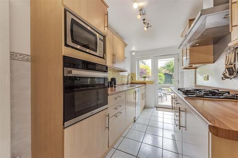 55 Flowerhill Way, Istead Rise, Gravesend, DA13 9DS