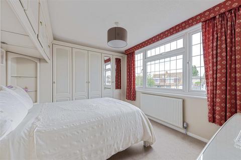 55 Flowerhill Way, Istead Rise, Gravesend, DA13 9DS