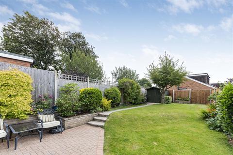 55 Flowerhill Way, Istead Rise, Gravesend, DA13 9DS
