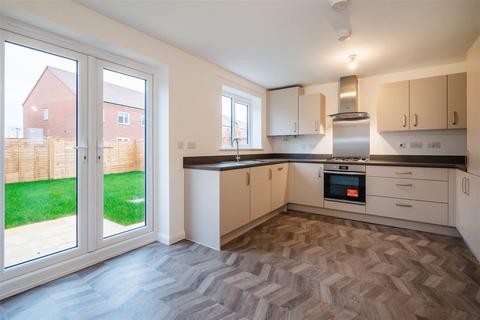 3 bedroom semi-detached house to rent, Haresfield Lane, Hardwick, Gloucester