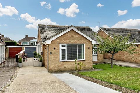 2 bedroom detached bungalow for sale, Golding Road, Eastbourne