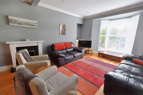 4 bedroom terraced house for sale, Trafalgar Road, Tenby