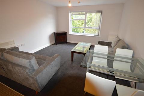 2 bedroom flat to rent, Renolds House, Everard Street M5
