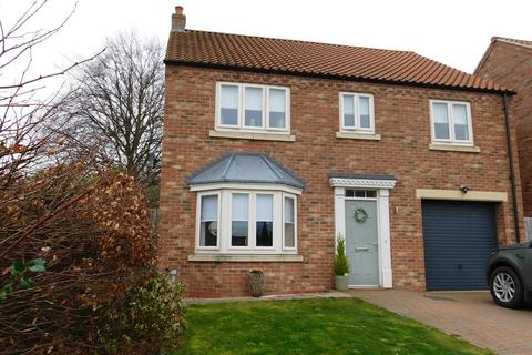 4 bedroom detached house to rent, College Court, Bedale