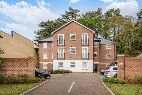 Camberley - 2 bedroom apartment for sale