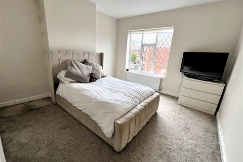 2 bedroom terraced house for sale, Lime Tree Avenue, Pontefract