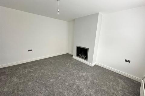 2 bedroom terraced house to rent, Second Avenue, Crosby, Liverpool
