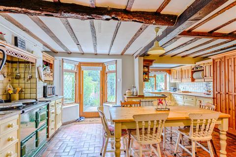 37 High Street, Robertsbridge, TN32 5AQ
