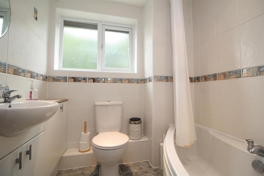 Bathroom image .JPG