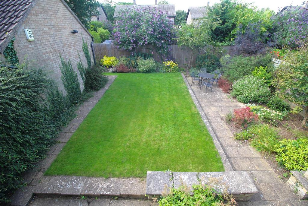 Garden 1 .JPG