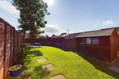16 Grebe Close, Abbeydale, Gloucester, GL4 4XL