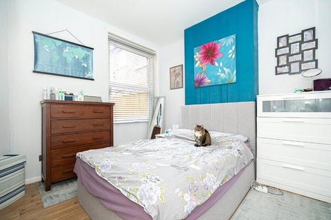 7 Kitchener Road, London, N2 8AS