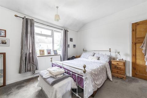 3 bedroom terraced house for sale, Garden Avenue, CR4