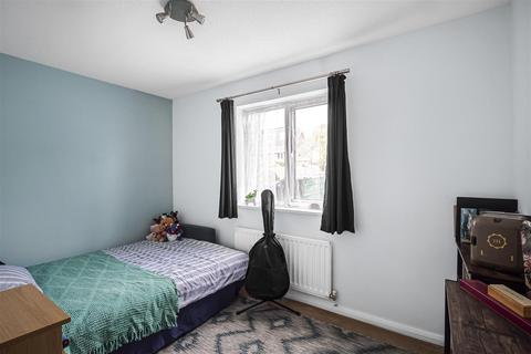 2 bedroom flat for sale, Dorset Road, Sutton