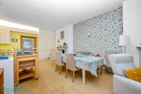 2 bedroom apartment for sale, Sussex Square, Brighton BN2